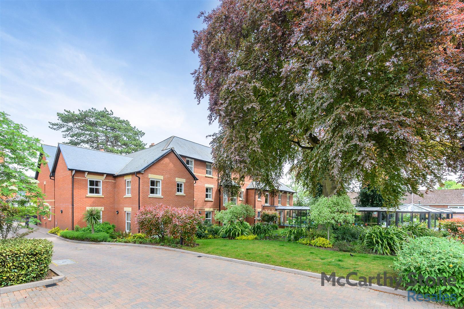 Southbank Road, Kenilworth