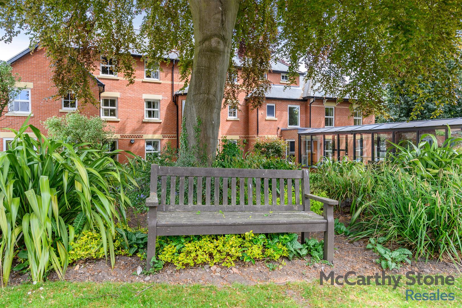 Southbank Road, Kenilworth