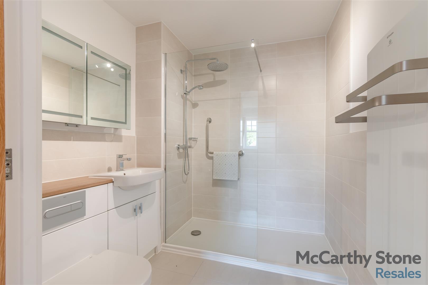 2a Addington Road, Sanderstead