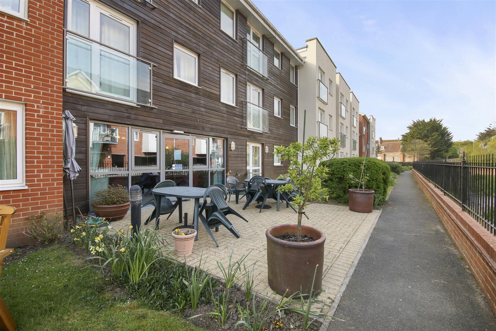 3 Medina Court, Old Westminster Lane, Newport, Isle of Wight, PO30 5PW