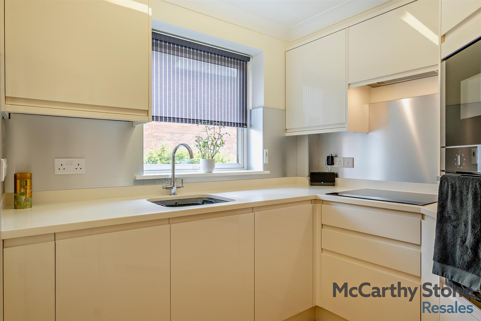 3 Medina Court, Old Westminster Lane, Newport, Isle of Wight, PO30 5PW