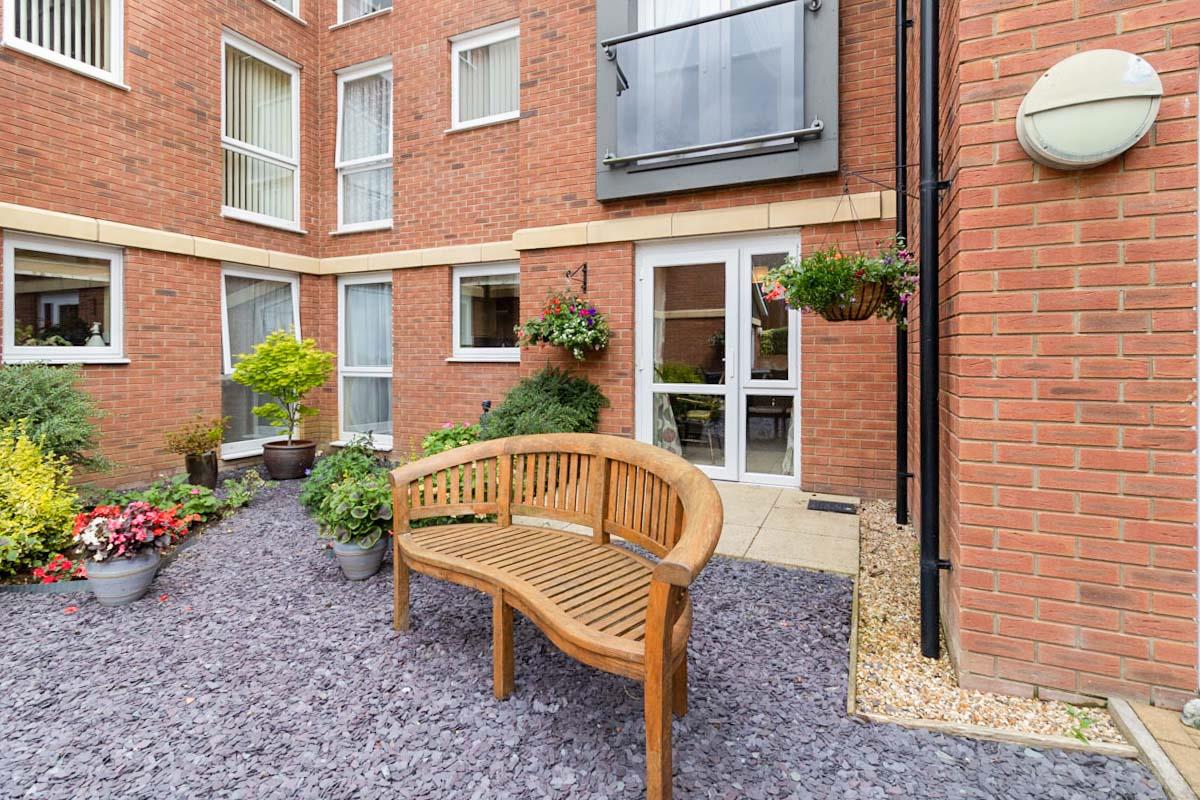 Elliott Court, High Street North, Dunstable
