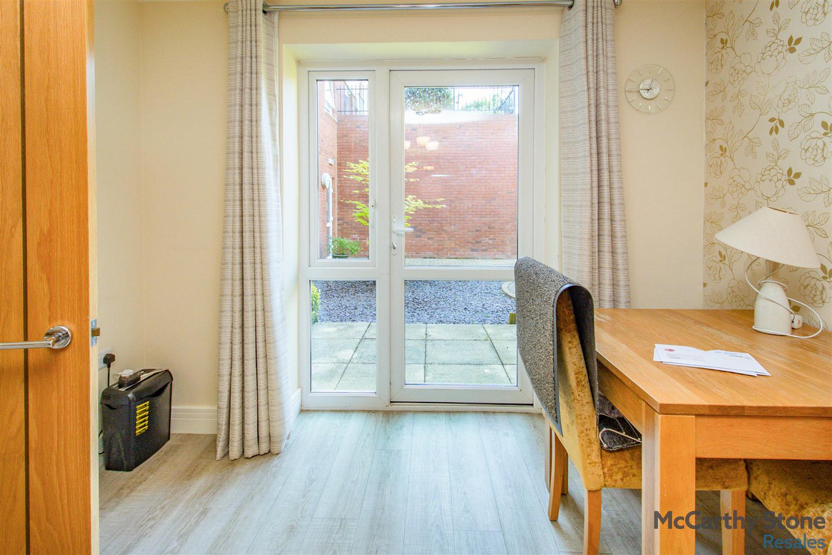 Elliott Court, High Street North, Dunstable