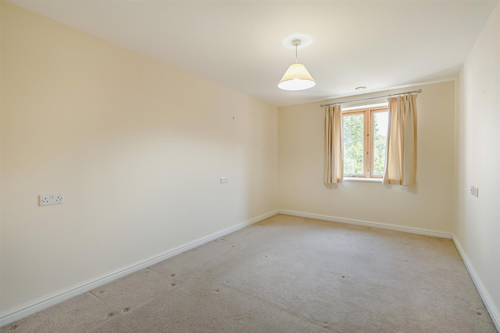 Ellisfields Court, Mount Street, Taunton TA1 3SS