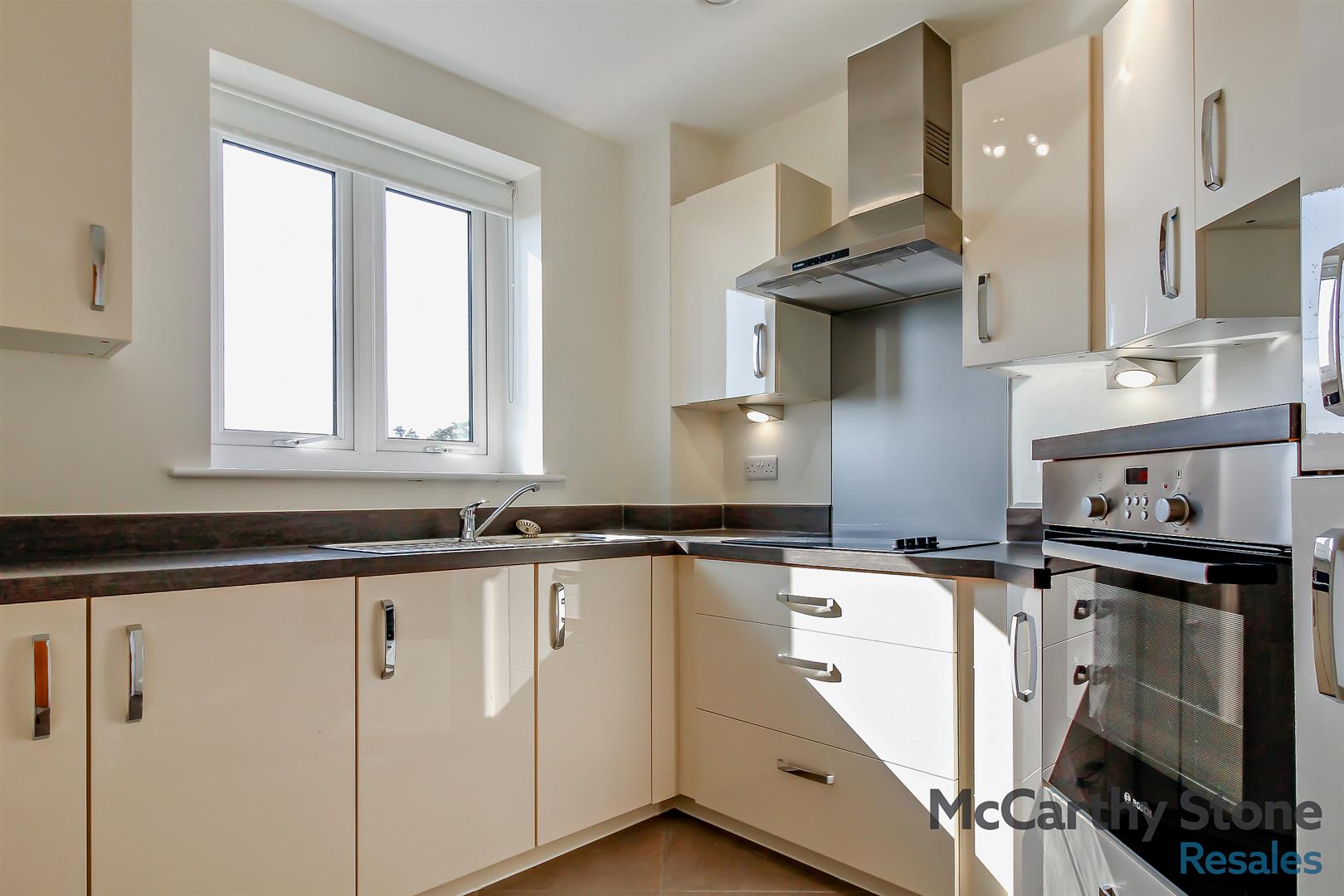 Plas Glanrafon, Bangor Road, Benllech, Tyn-y-Gongl, Anglesey, Gwynedd, LL74 8TF