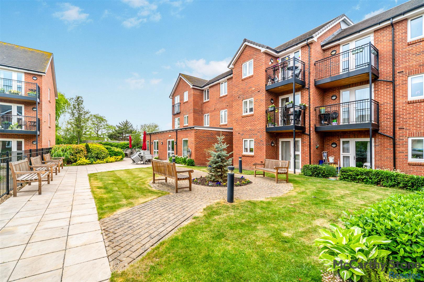Miller Place, High View, Bedford, MK41 8EZ