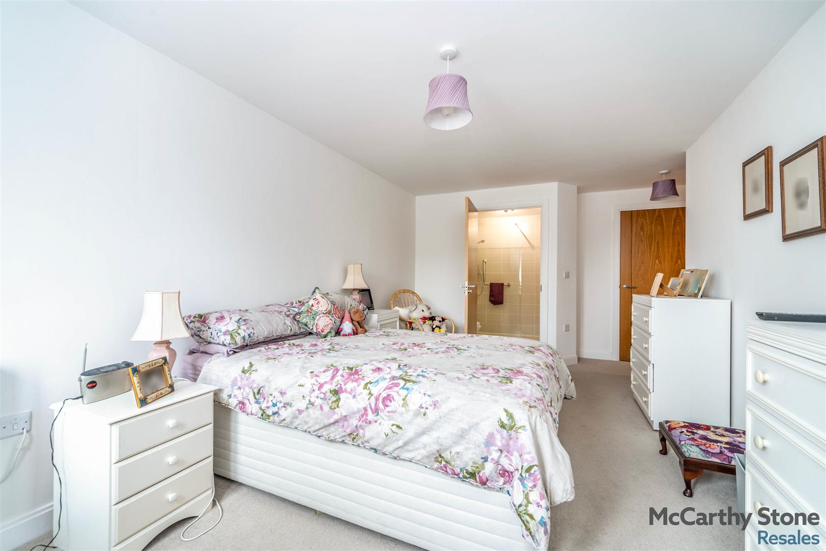 Miller Place, High View, Bedford, MK41 8EZ