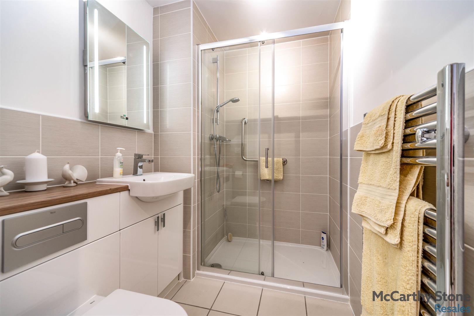 Miller Place, High View, Bedford, MK41 8EZ