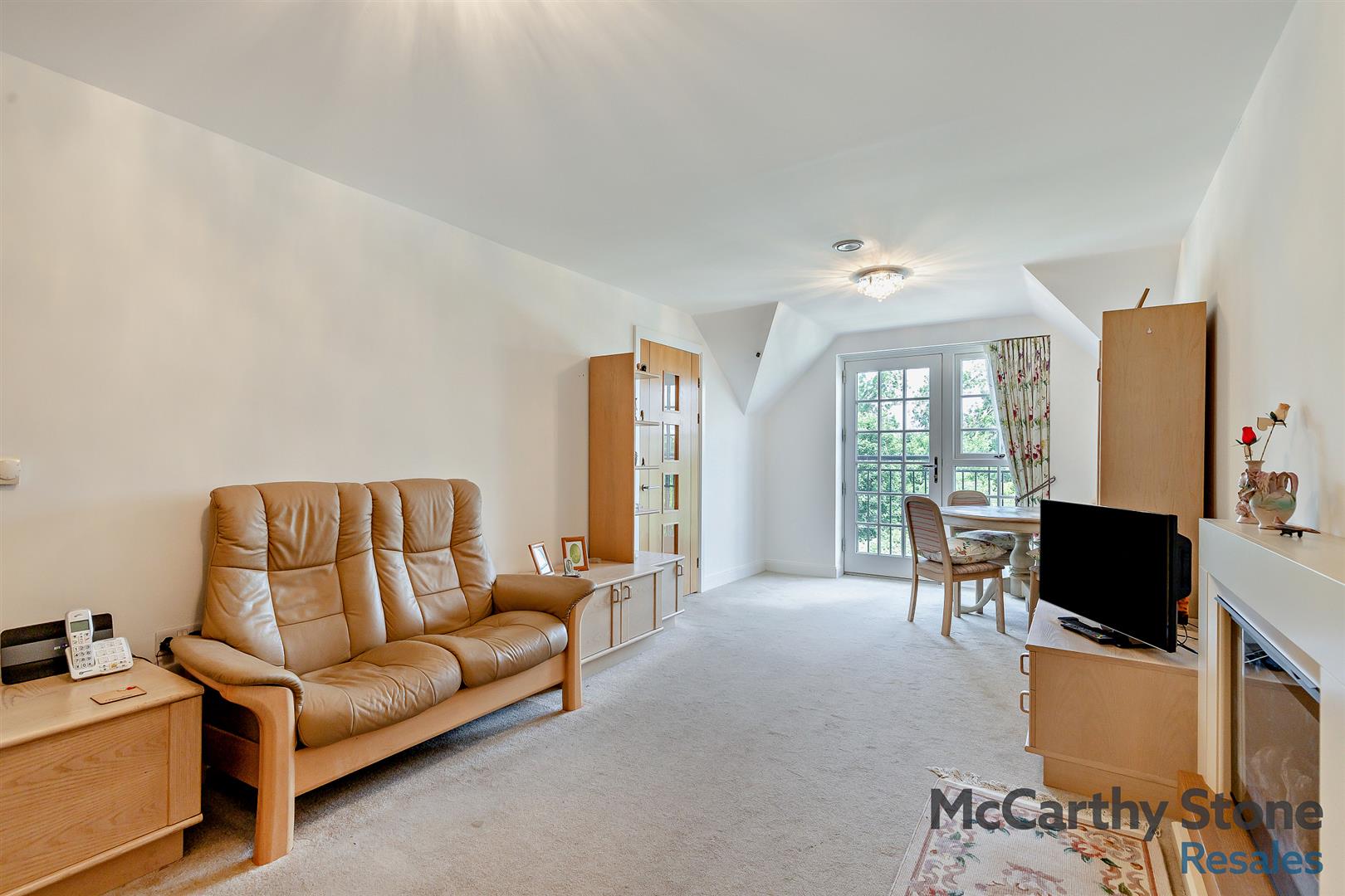 Le Jardin, Station Road, Letchworth Garden City, SG6 3BA