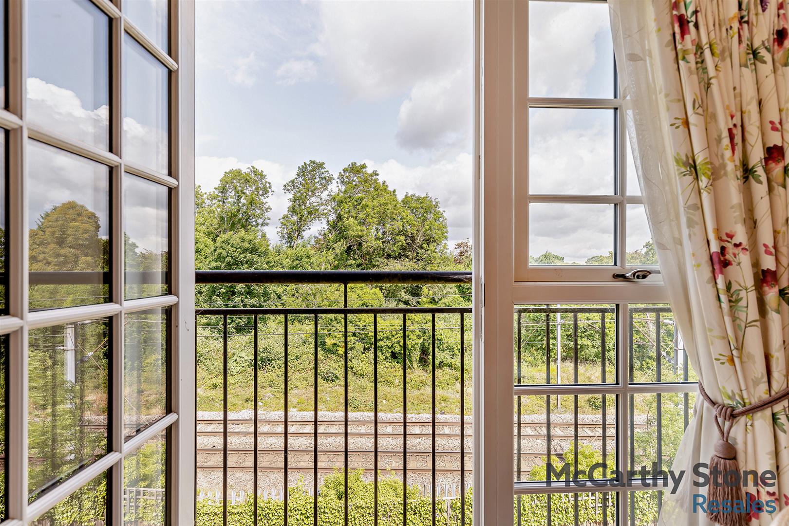 Le Jardin, Station Road, Letchworth Garden City, SG6 3BA