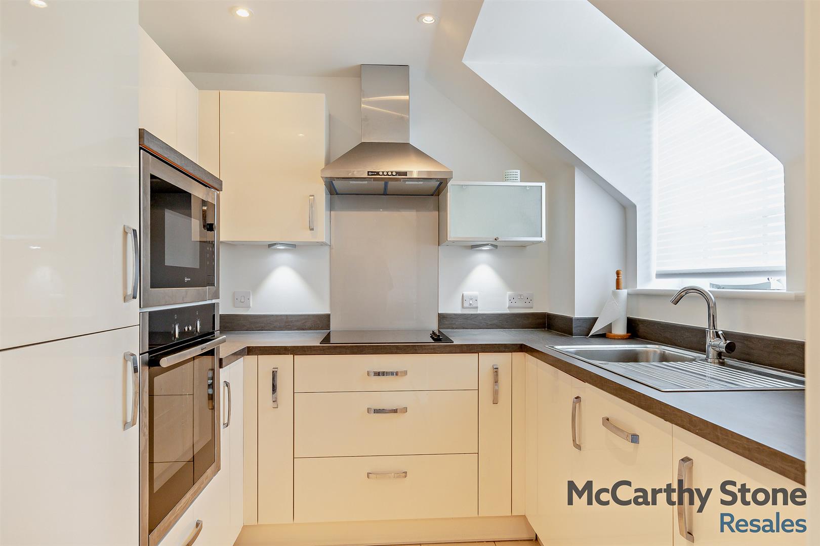 Le Jardin, Station Road, Letchworth Garden City, SG6 3BA