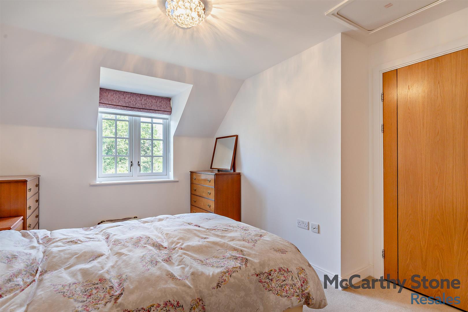 Le Jardin, Station Road, Letchworth Garden City, SG6 3BA