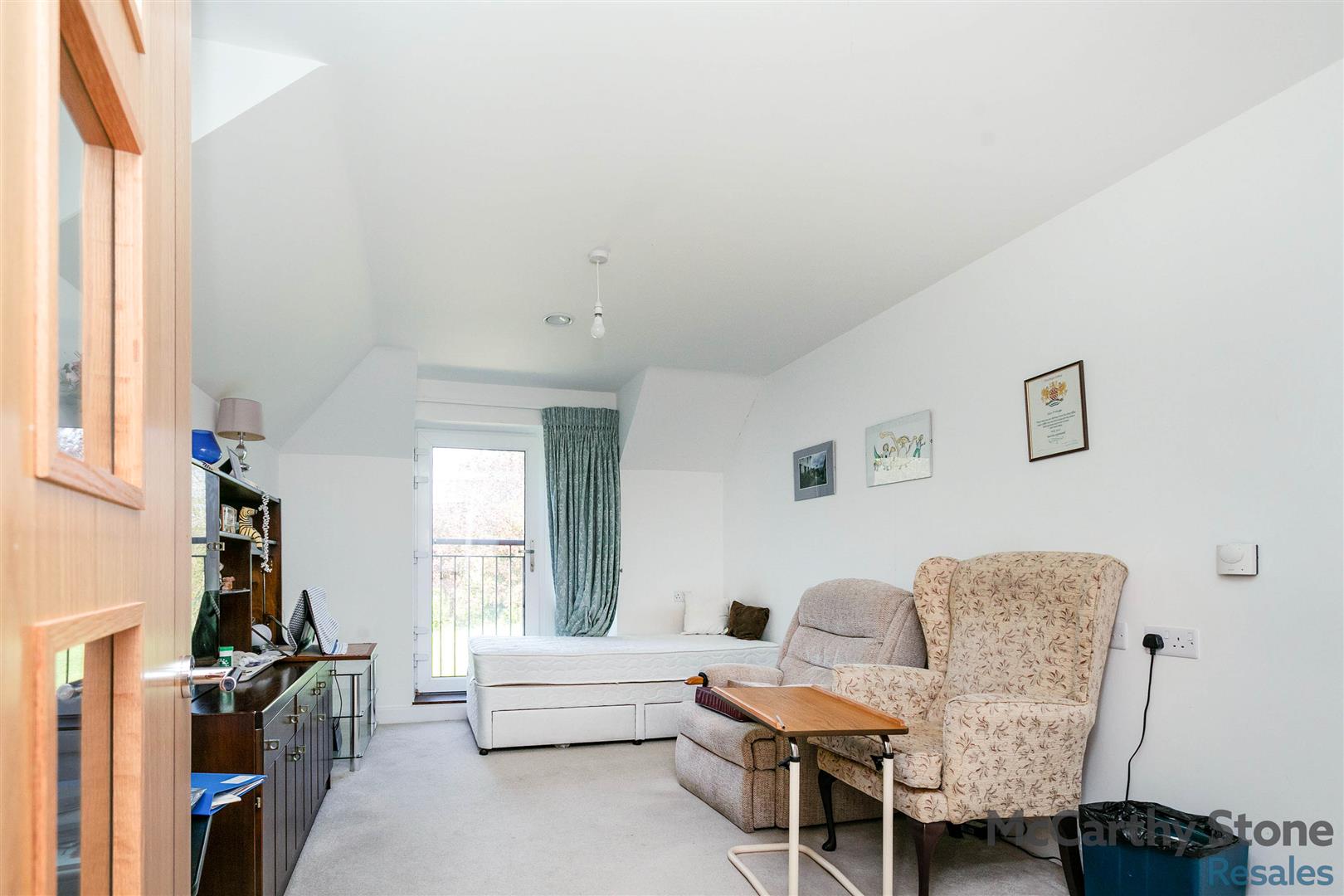 Elizabeth House, St. Giles Mews, Stony Stratford, Milton Keynes, MK11 1HT