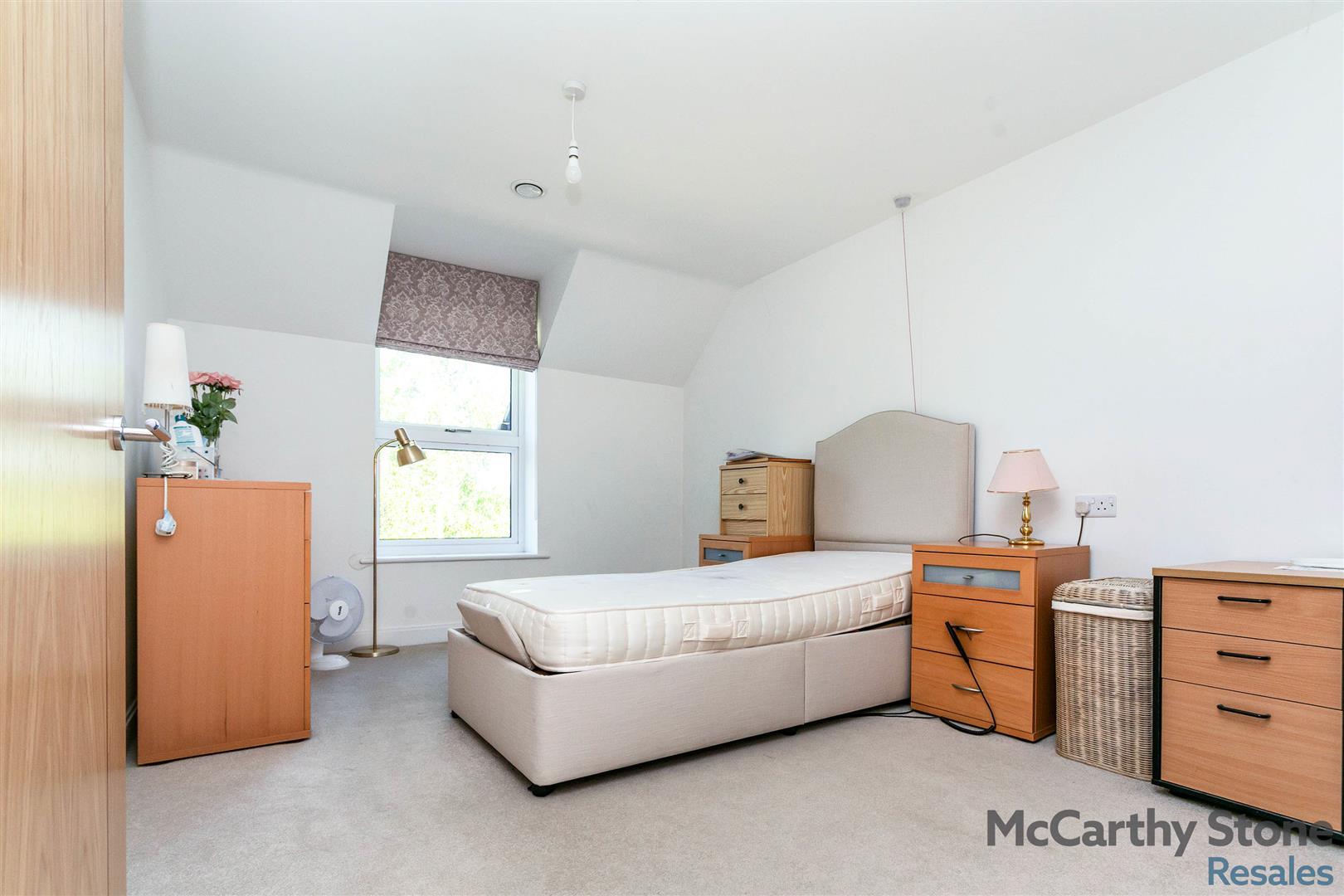 Elizabeth House, St. Giles Mews, Stony Stratford, Milton Keynes, MK11 1HT