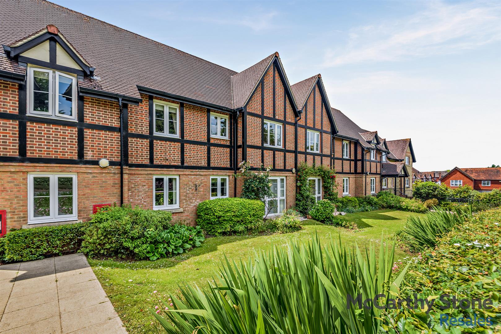 Foxmead Court, Meadowside, Storrington, Pulborough