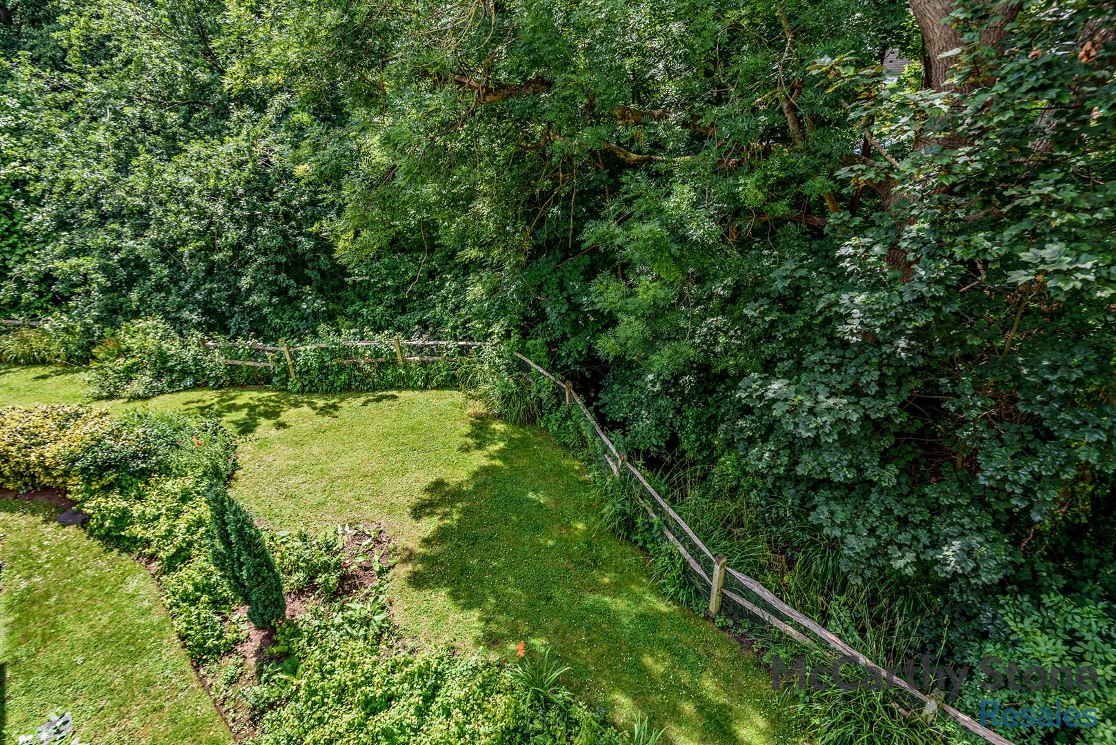 Foxmead Court, Meadowside, Storrington, Pulborough