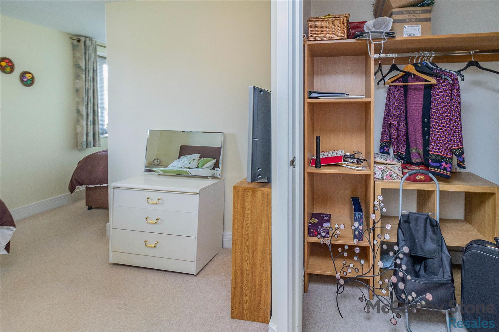 Leston Road, Leighton Buzzard, Bedfordshire, LU7 1FU