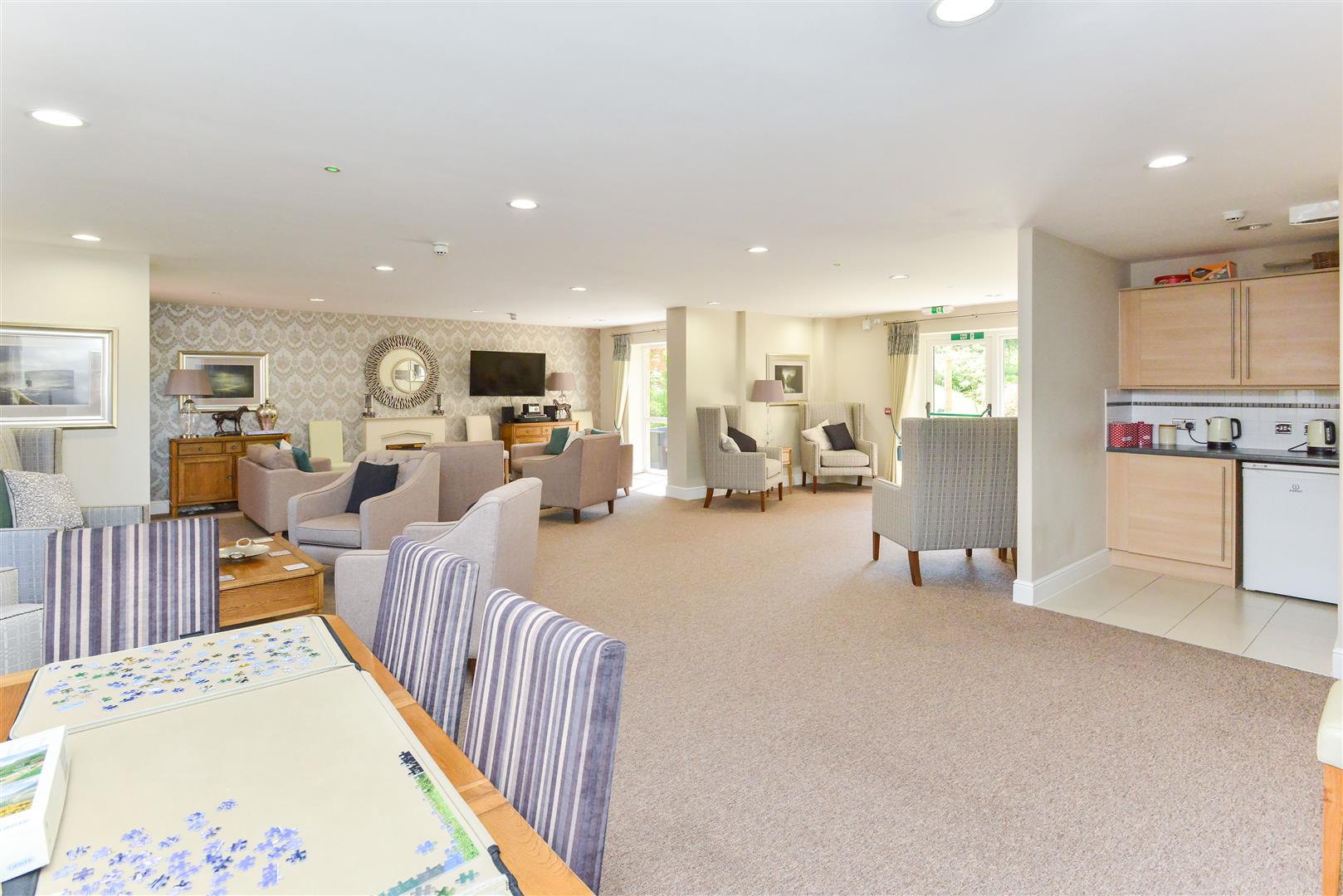Leston Road, Leighton Buzzard, Bedfordshire, LU7 1FU