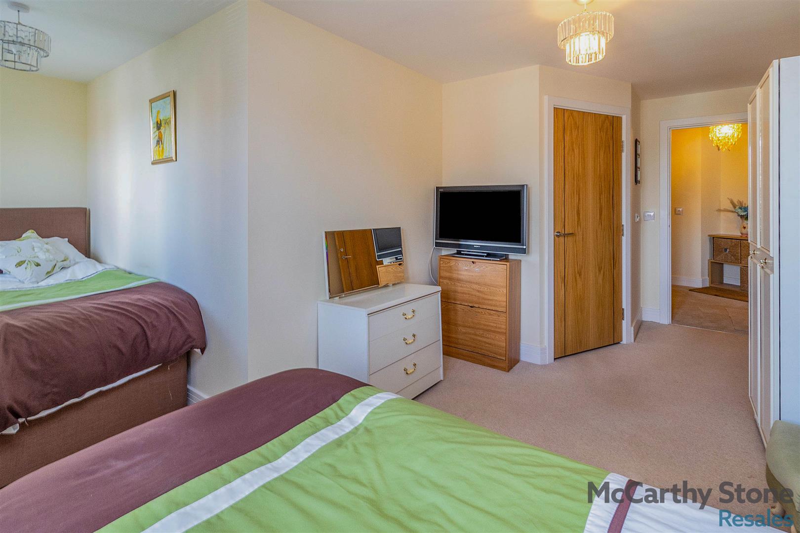 Leston Road, Leighton Buzzard, Bedfordshire, LU7 1FU