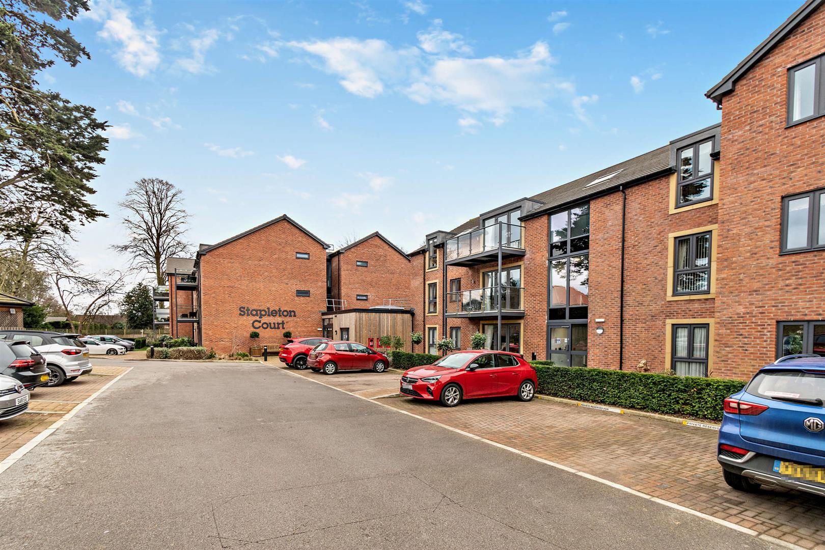 Stapleton Court, Waller Grove, Swanland, HU14 3RW
