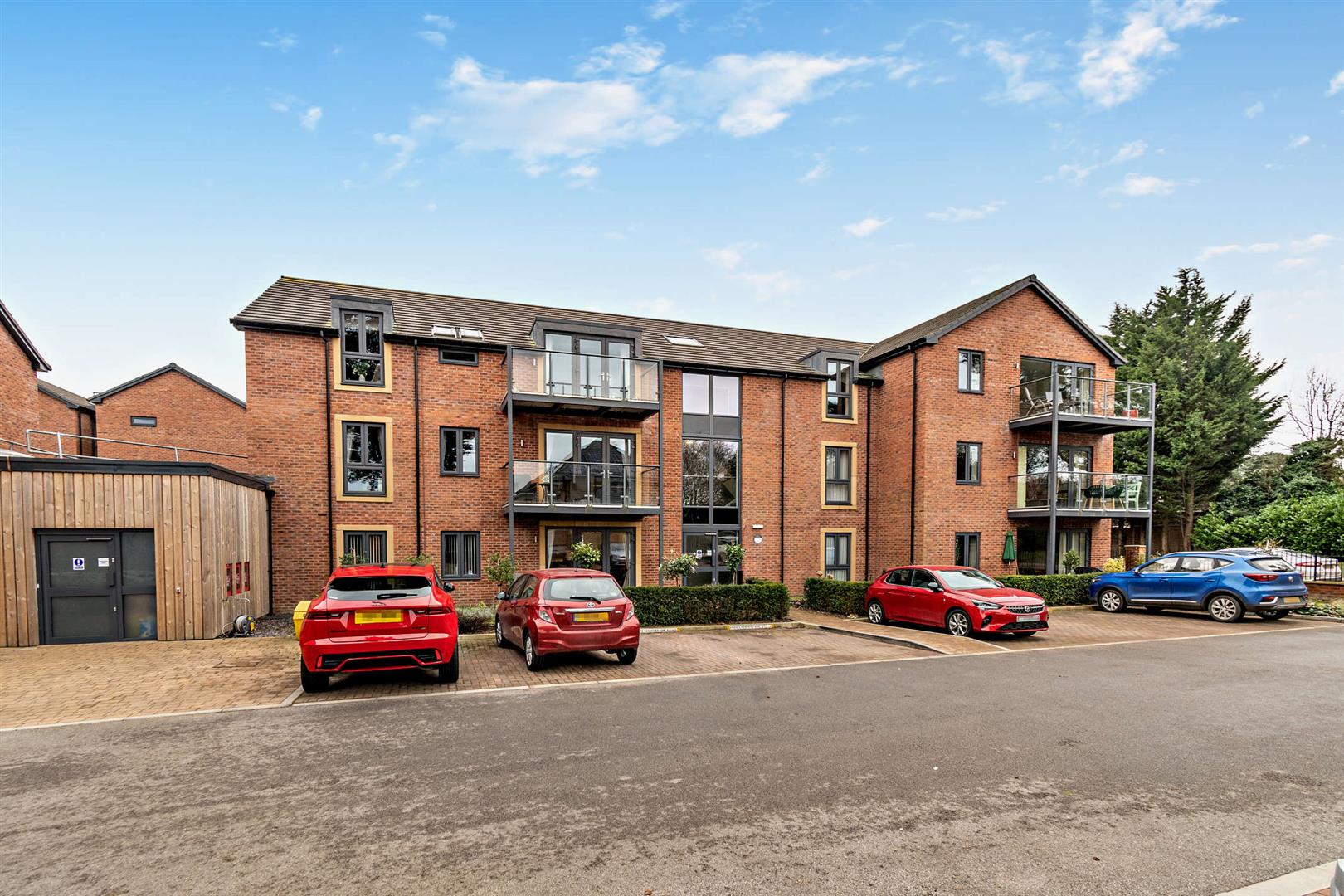 Stapleton Court, Waller Grove, Swanland, HU14 3RW