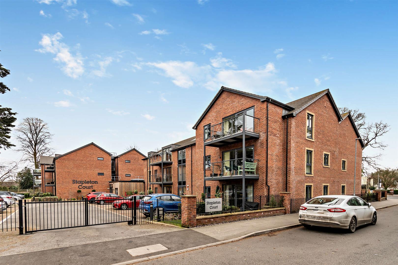 Stapleton Court, Waller Grove, Swanland, HU14 3RW