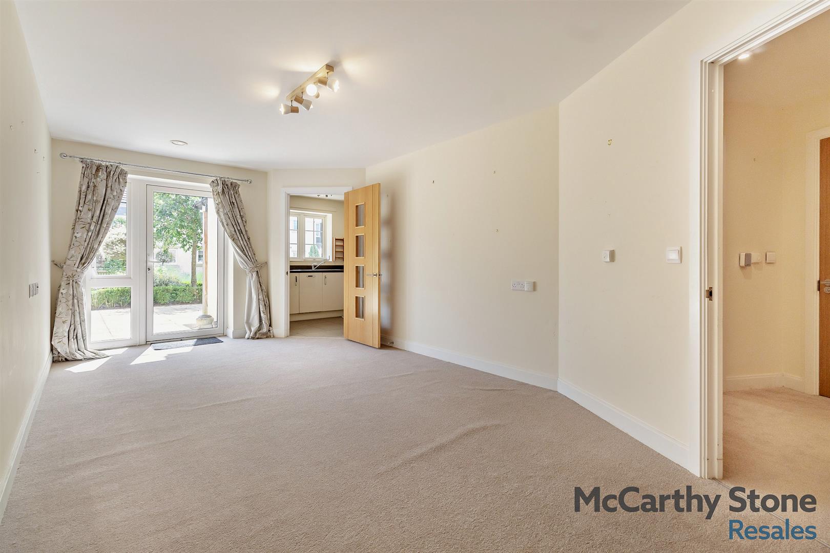 Roslyn Court, Lisle Lane, Ely