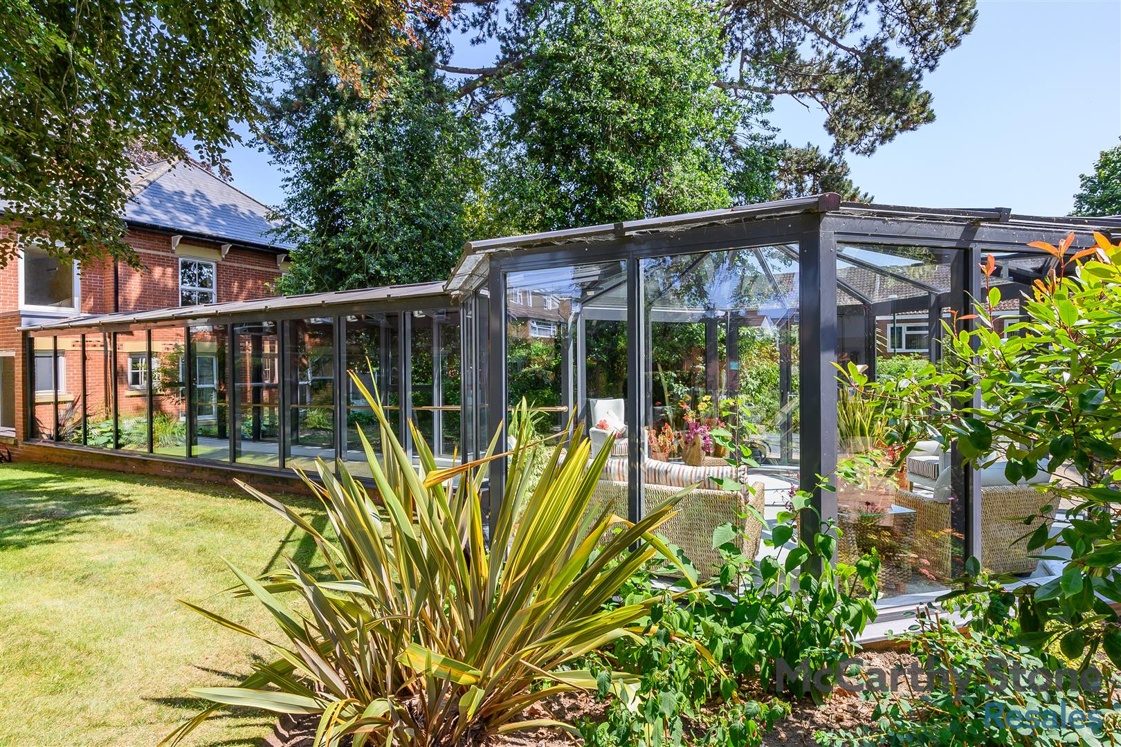 Southbank Road, Kenilworth