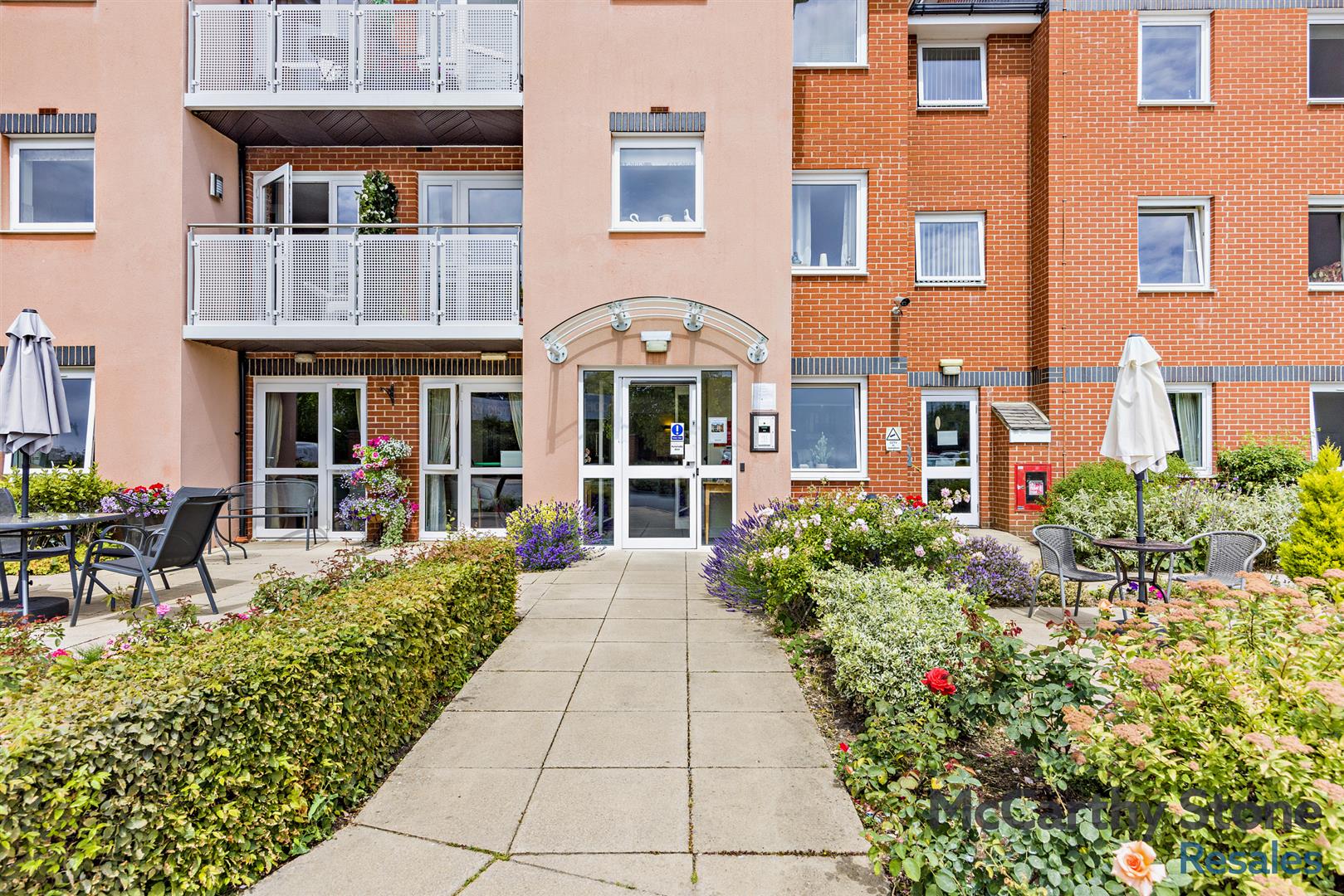 Benedict Court, Western Avenue, Newbury, Berkshire, RG14 1AR