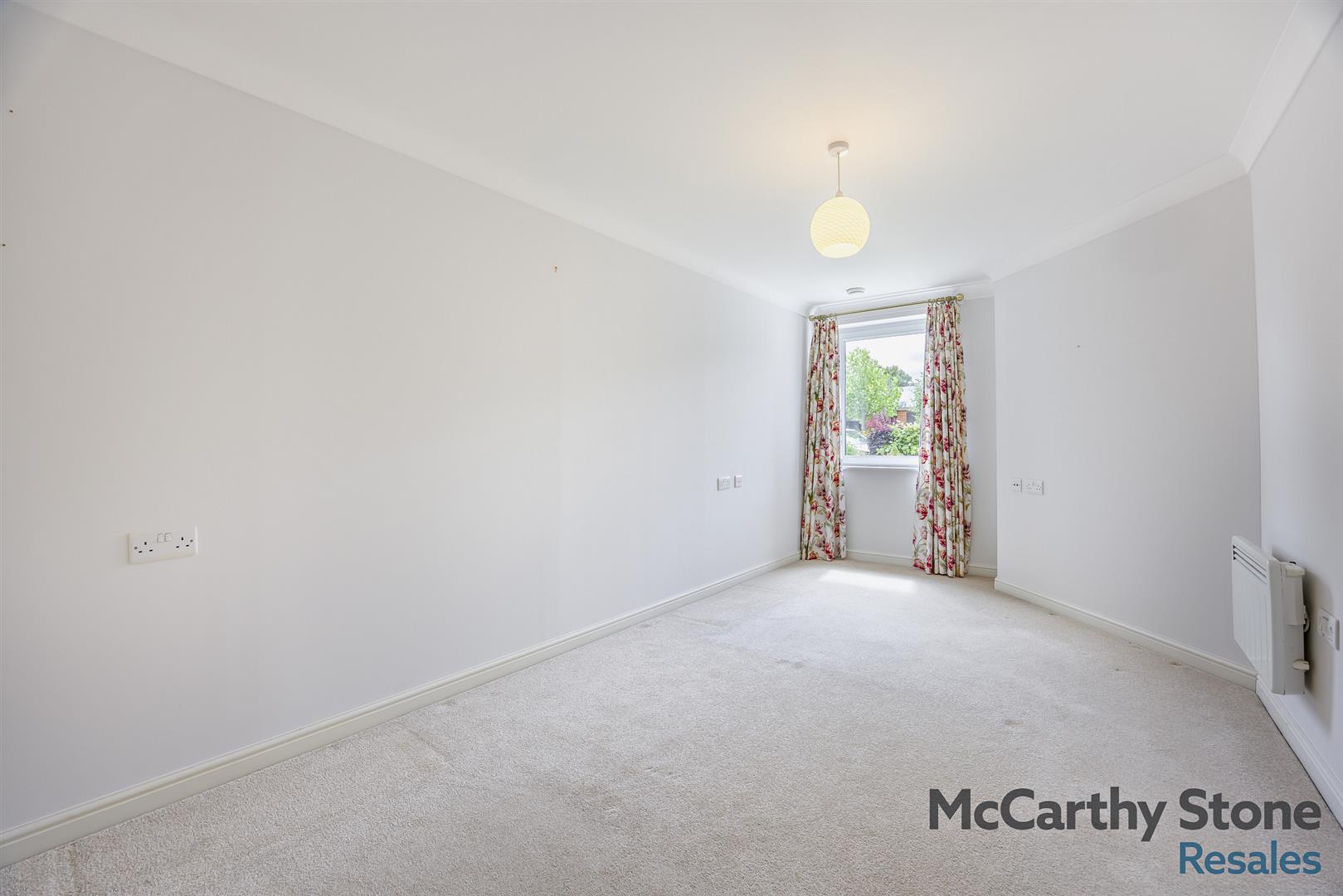 Benedict Court, Western Avenue, Newbury, Berkshire, RG14 1AR