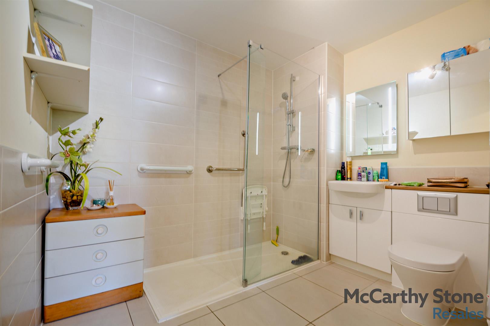 Bangor Road, Benllech, Tyn-y-Gongl, Anglesey, Gwynedd, LL74 8TF