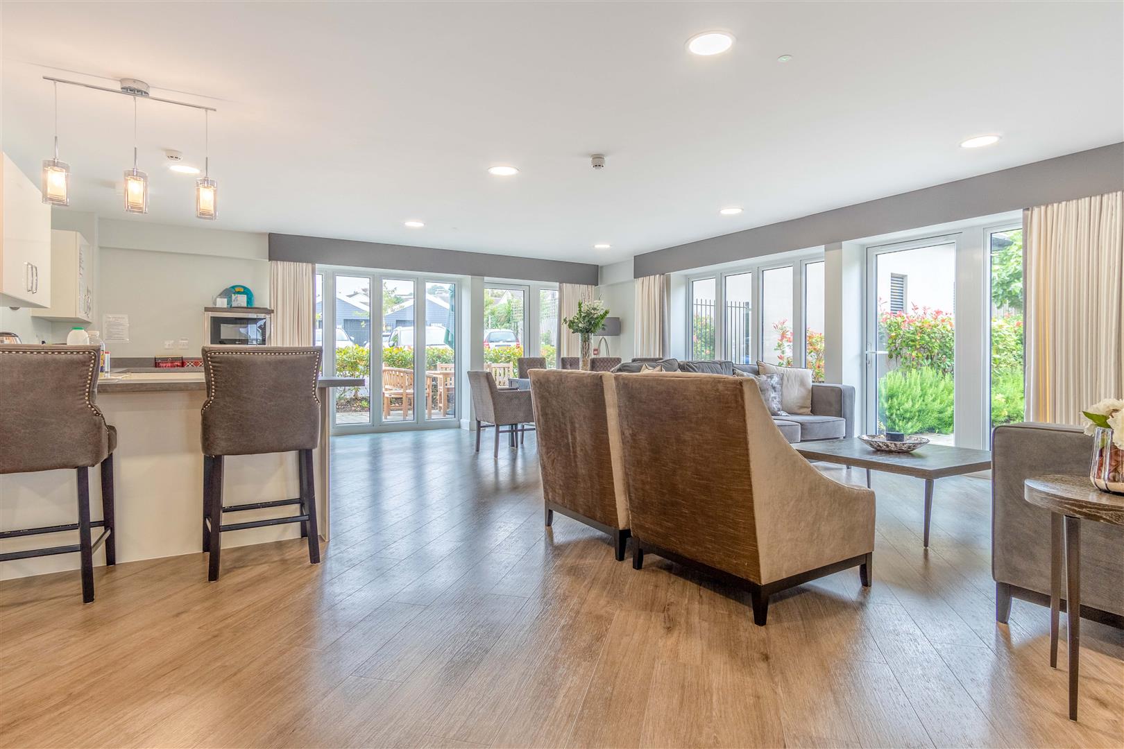 Bangor Road, Benllech, Tyn-y-Gongl, Anglesey, Gwynedd, LL74 8TF
