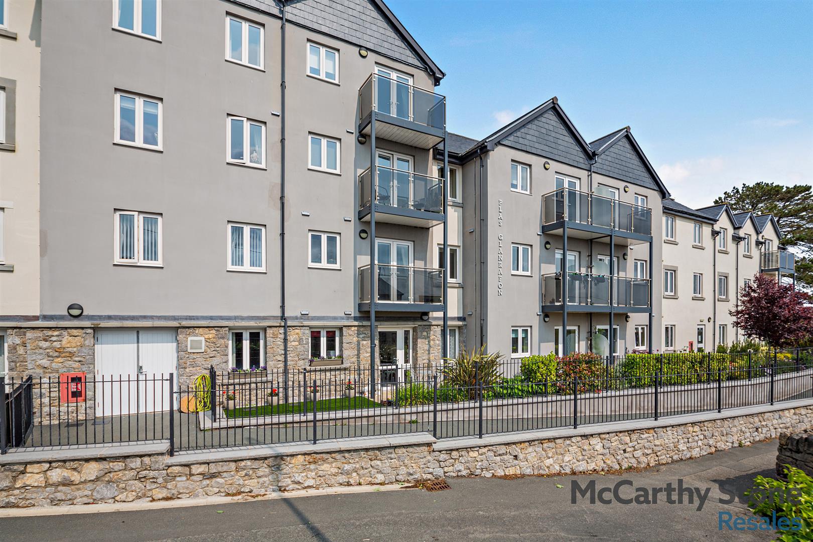 Bangor Road, Benllech, Tyn-y-Gongl, Anglesey, Gwynedd, LL74 8TF