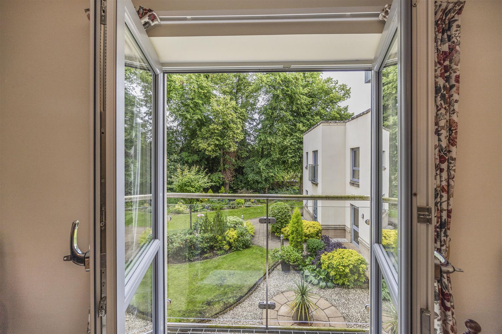 28 The Sycamores, Muirs, Kinross