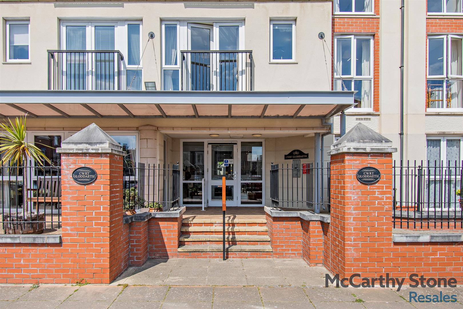 Cwrt Gloddaeth, Gloddaeth Street, Llandudno