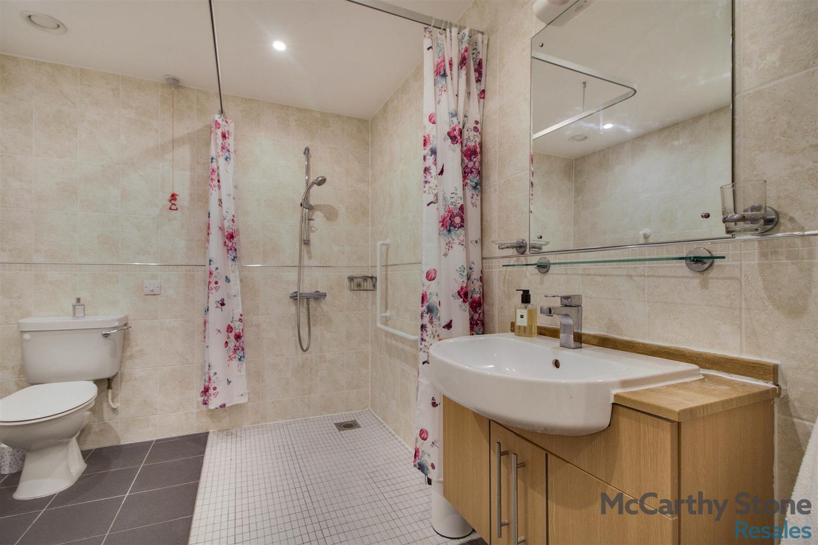 Peel Court, College Way, Welwyn Garden City, Hertfordshire, AL8 6DG