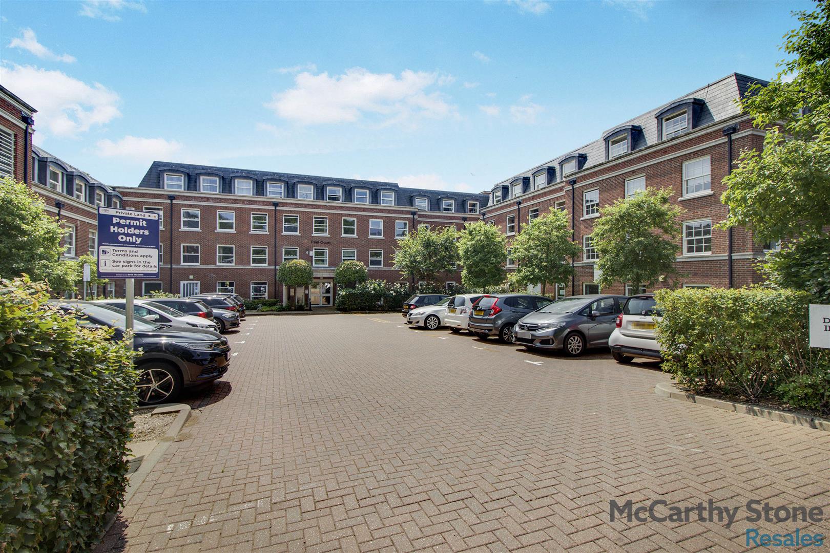Peel Court, College Way, Welwyn Garden City, Hertfordshire, AL8 6DG