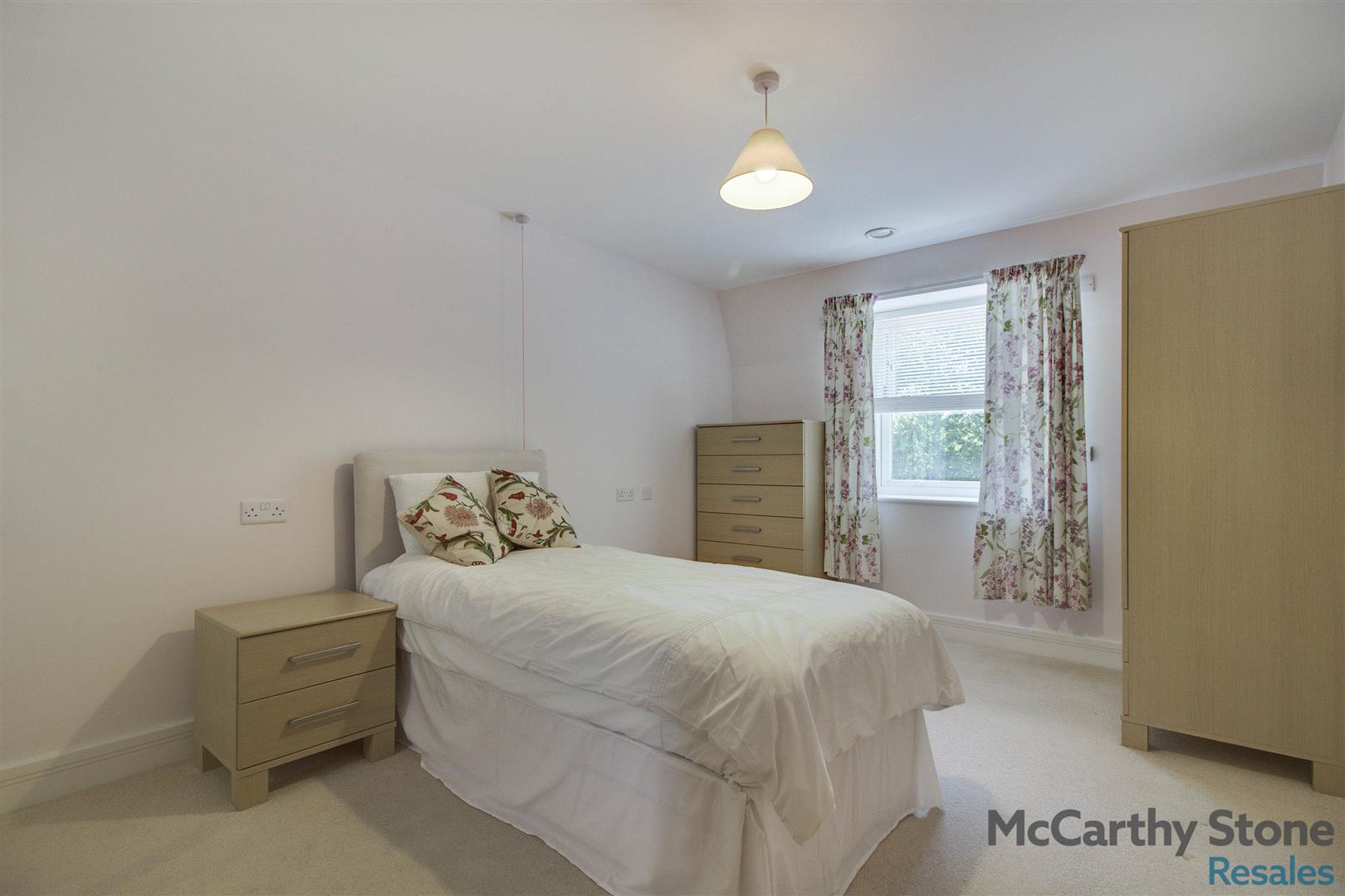 Peel Court, College Way, Welwyn Garden City, Hertfordshire, AL8 6DG
