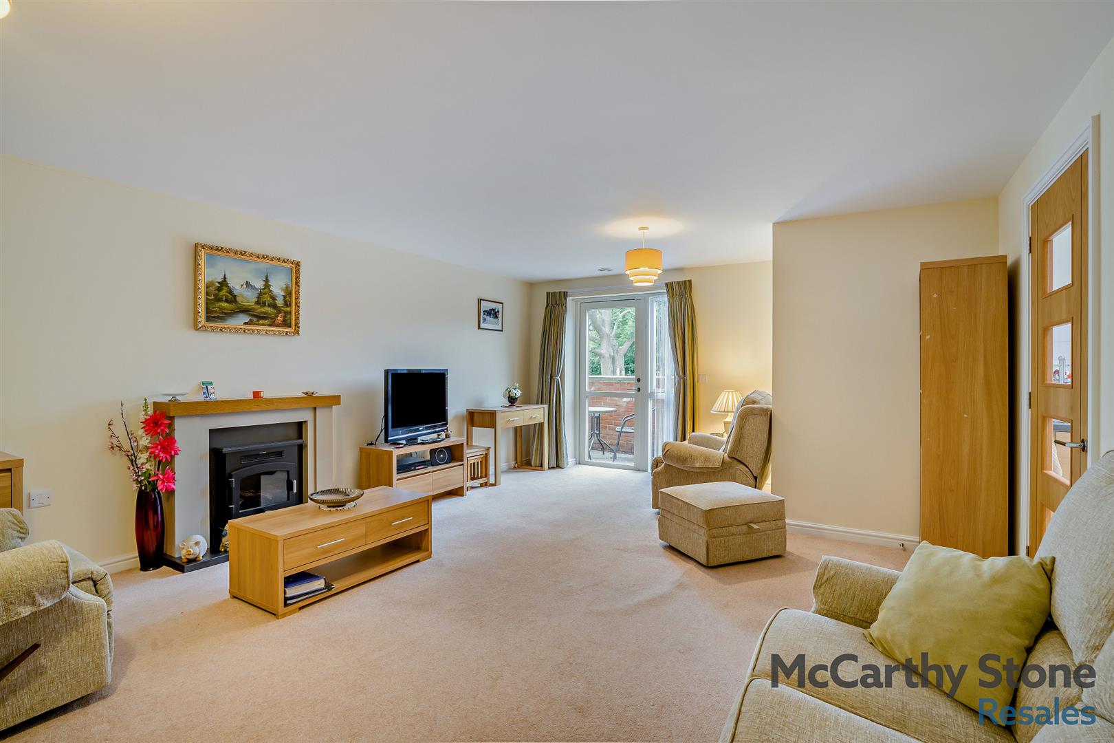 8 Queen Eleanor Court, Salisbury Street, Amesbury, SP4 7FU