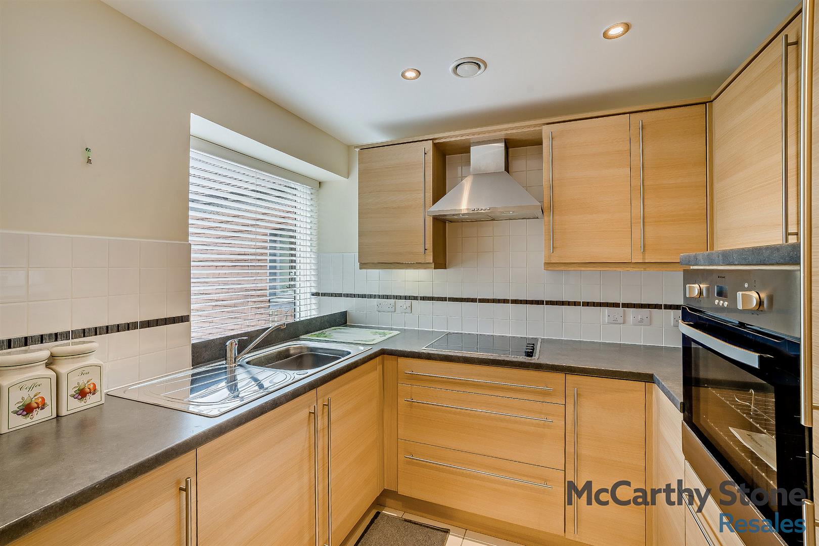 8 Queen Eleanor Court, Salisbury Street, Amesbury, SP4 7FU
