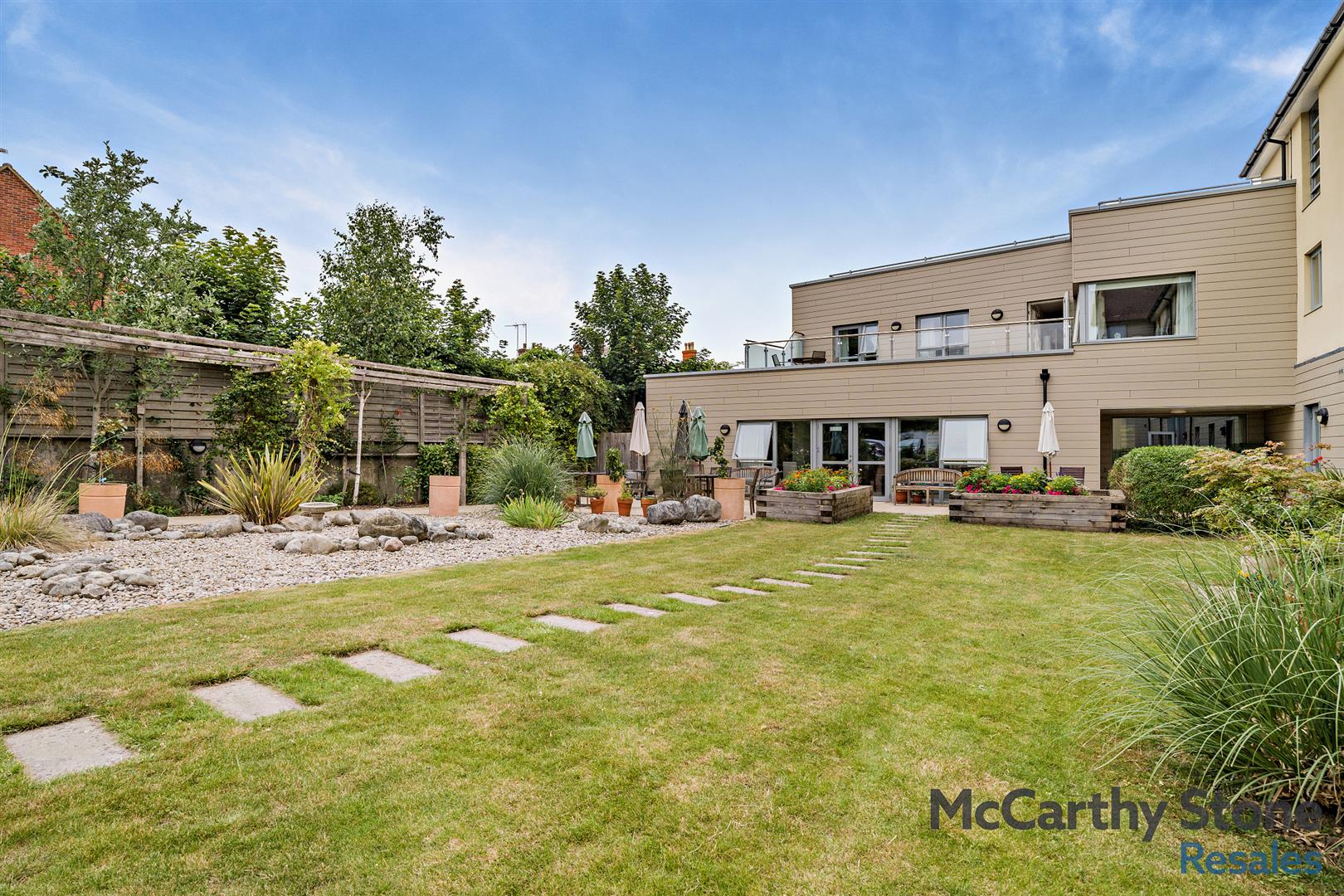 8 Queen Eleanor Court, Salisbury Street, Amesbury, SP4 7FU