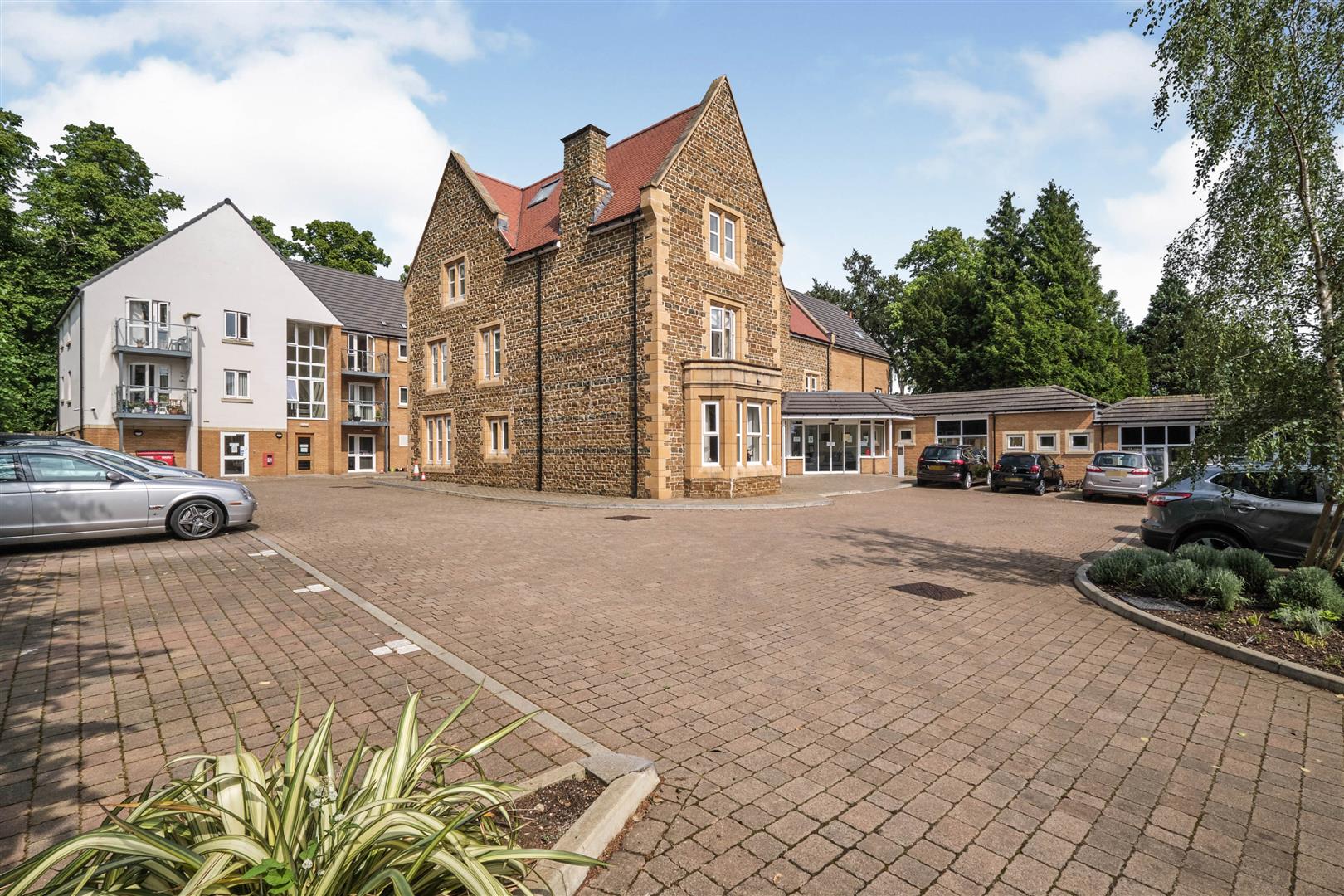 Wardington Court, Welford Road, Northampton