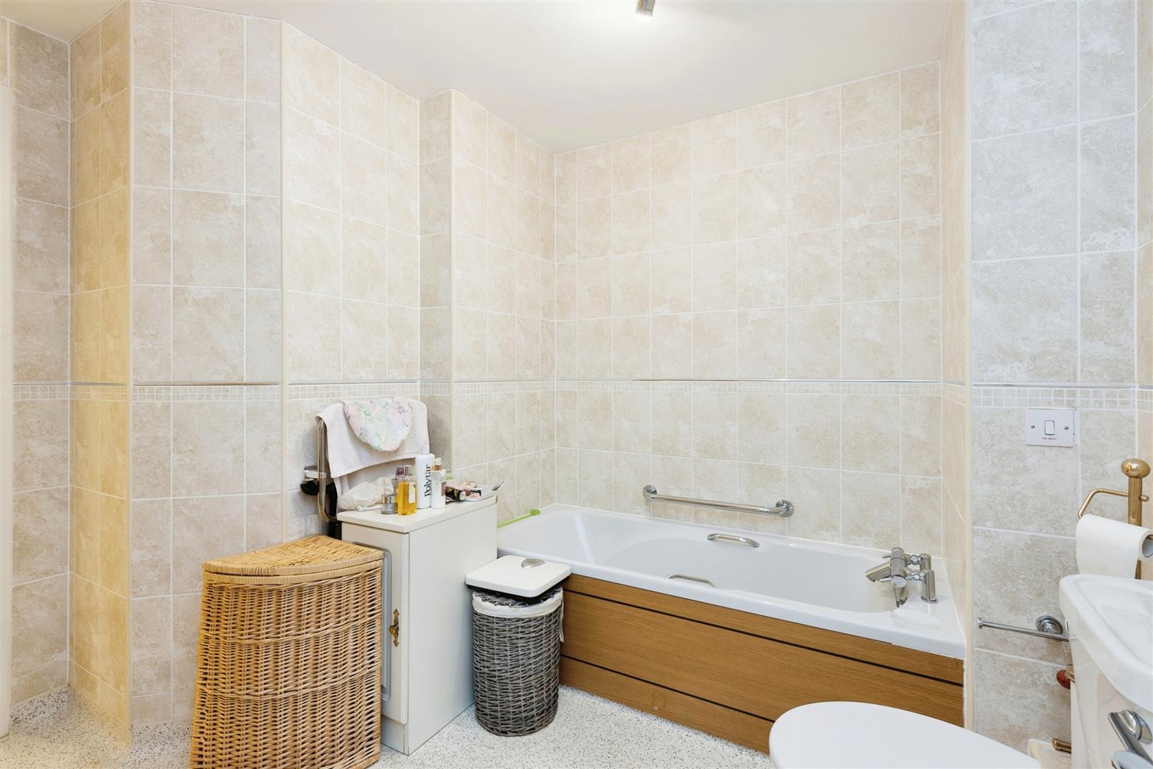 Jenner Court, St. Georges Road, Cheltenham, GL50 3ER