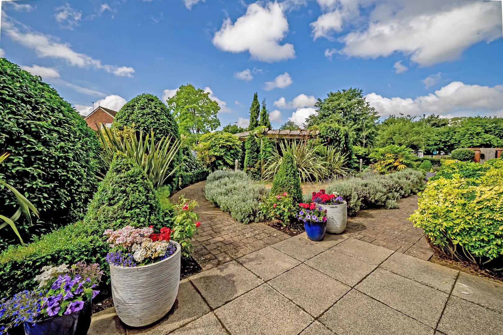 Moorfield Road, Denham
