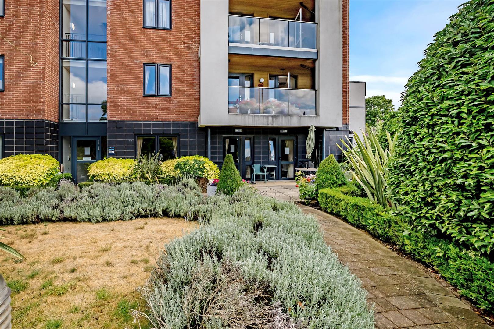 Moorfield Road, Denham