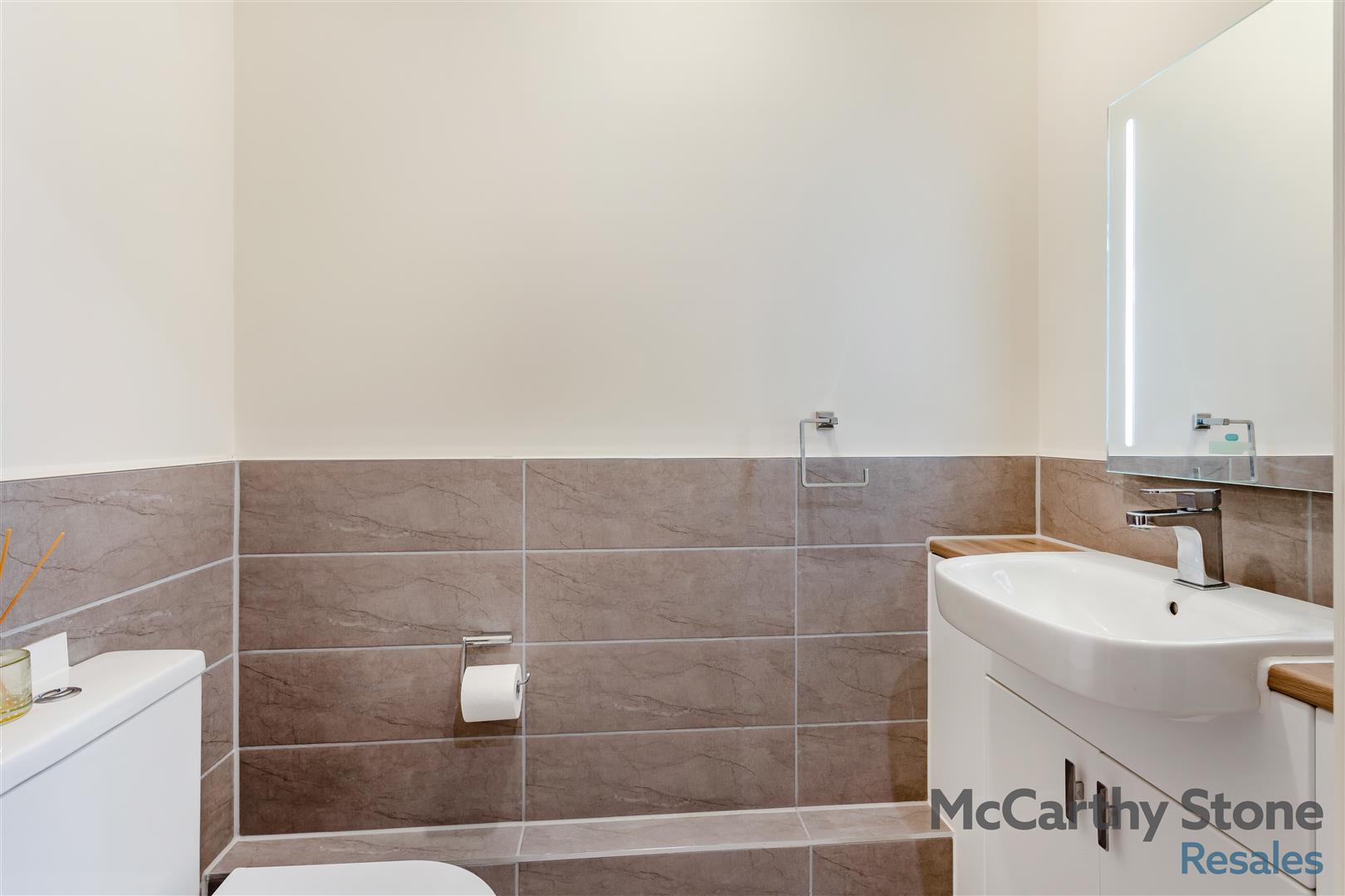 Roslyn Court, Lisle Lane, Ely, Cambridgeshire, CB7 4FA