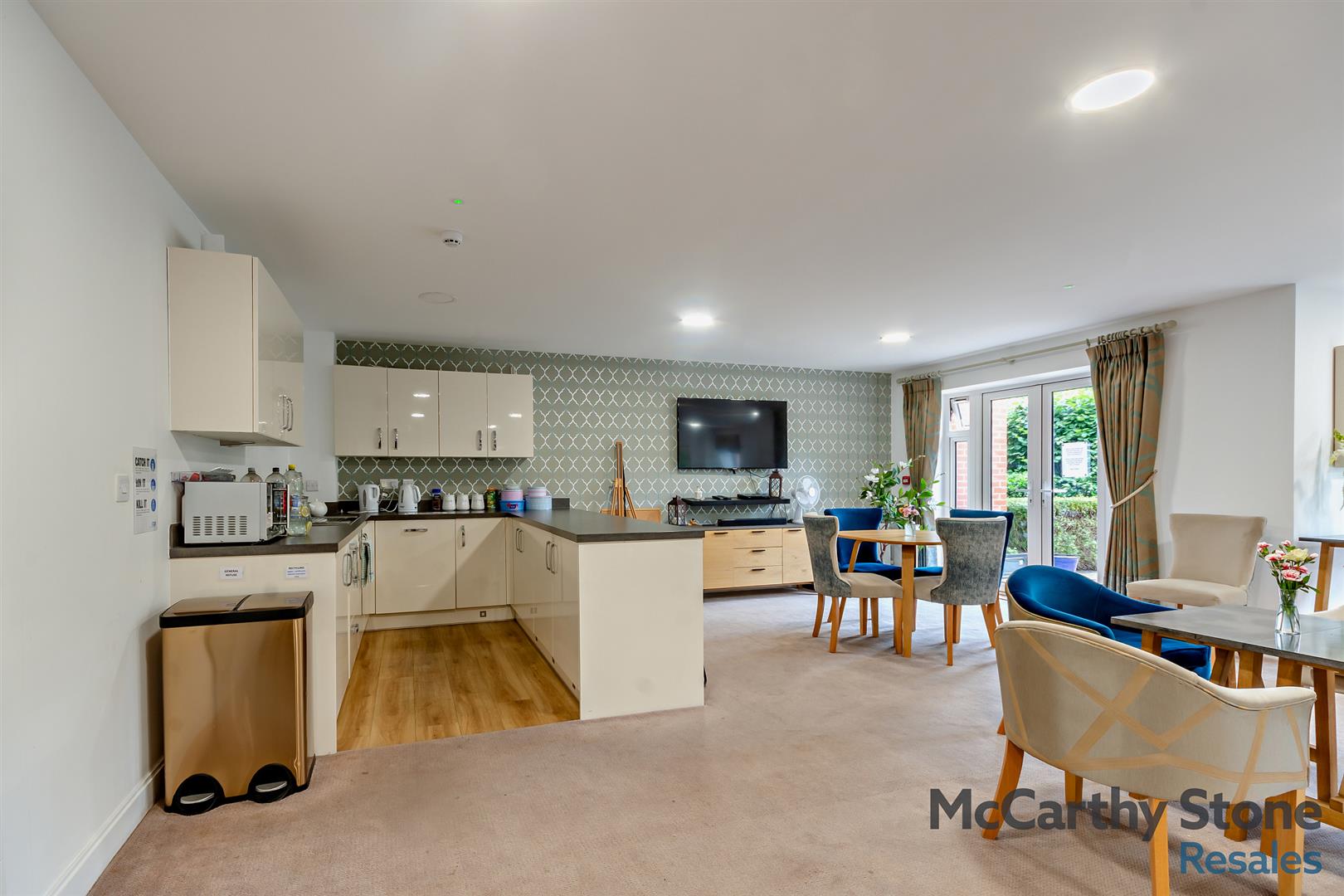Mountbatten House, Hempstead Road, Hemel Hempstead