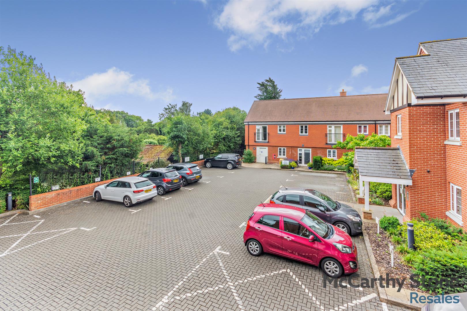 Mountbatten House, Hempstead Road, Hemel Hempstead