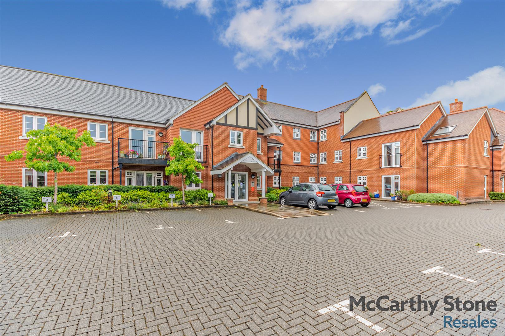 Mountbatten House, Hempstead Road, Hemel Hempstead