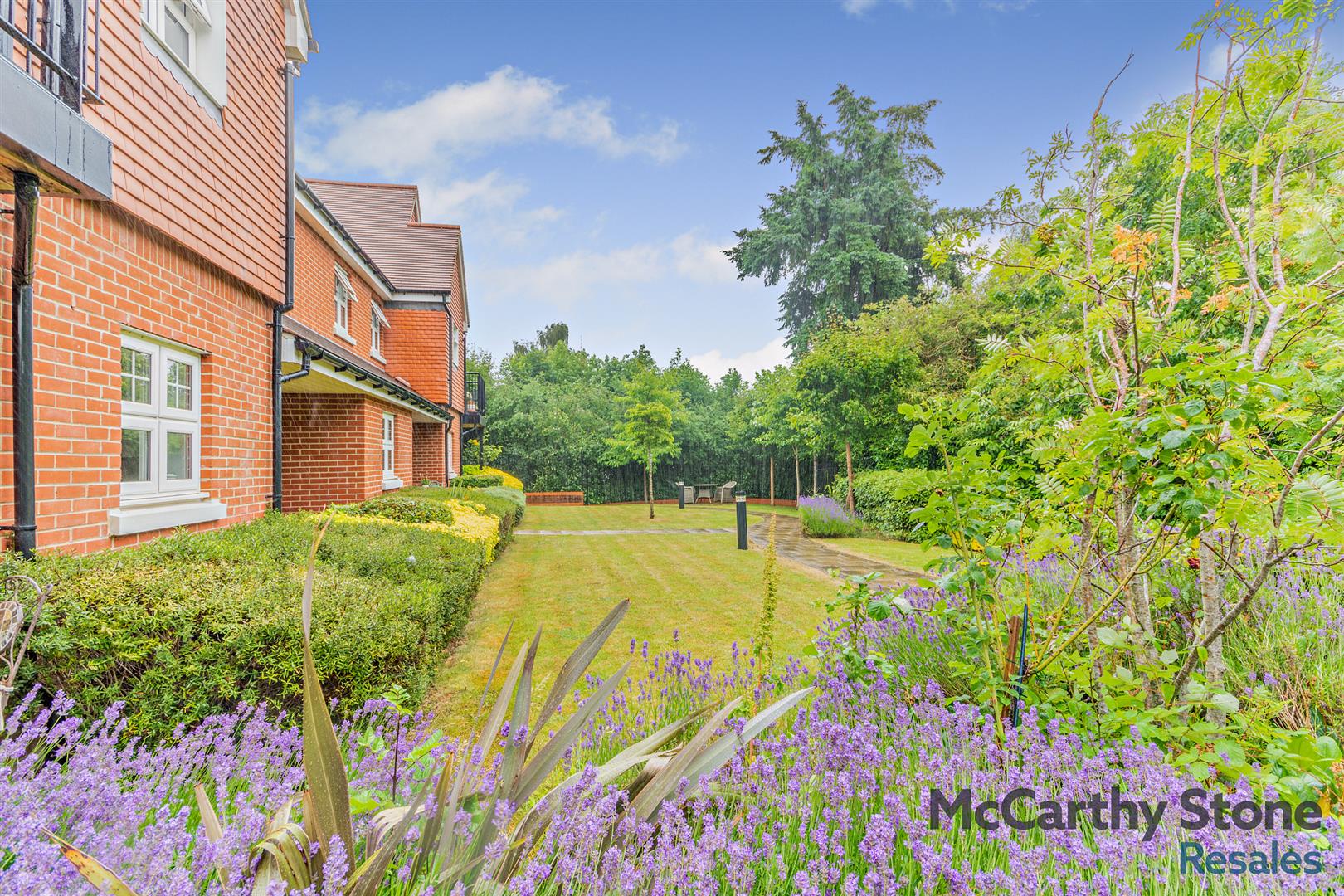 Mountbatten House, Hempstead Road, Hemel Hempstead